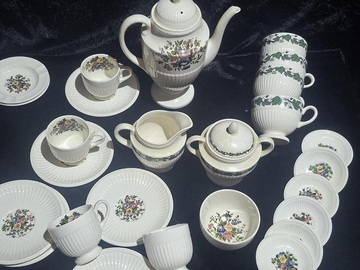 Wedgwood servies., Antiek en Kunst, Antiek | Servies los, Ophalen of Verzenden