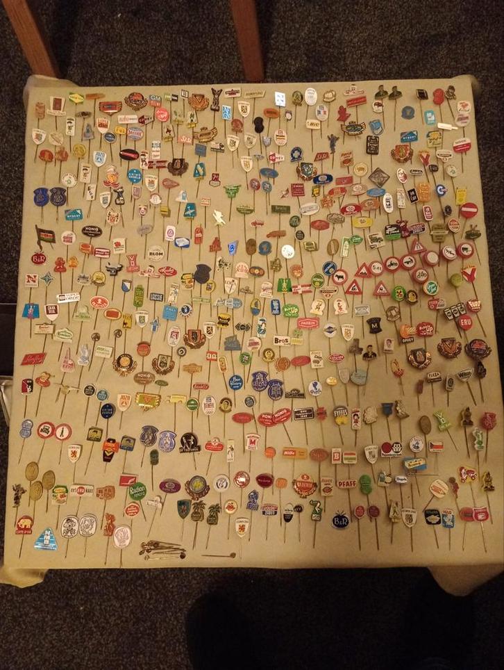 Honderden oude speldjes. jaren 60/70/80/90, Verzamelen, Speldjes, Pins en Buttons, Gebruikt, Speldje of Pin, Overige onderwerpen