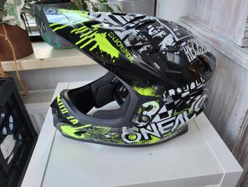 Nette Oneal BMX helm  beschikbaar voor biedingen