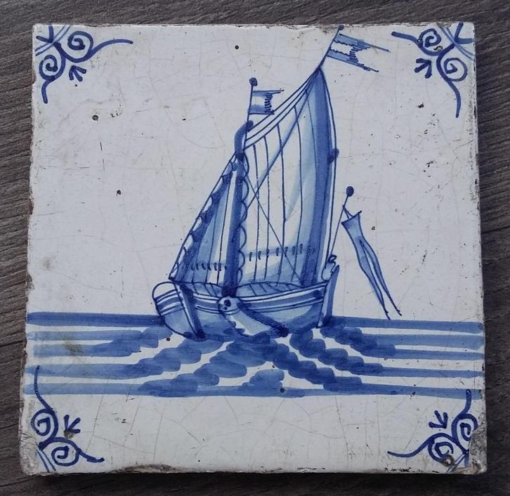 17 de eeuw Bodemvondst Tegel Wandtegel Delftse Delft SCHIP, Antiek en Kunst, Antiek | Wandborden en Tegels, Ophalen of Verzenden