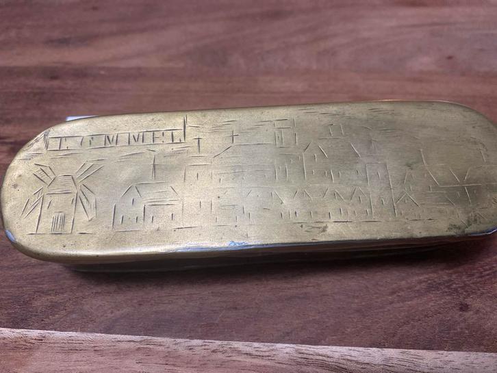 Vintage /Antiek Koperen tabak Doosje Gravure van Zaltbommel, Antiek en Kunst, Antiek | Koper en Brons, Koper, Ophalen of Verzenden