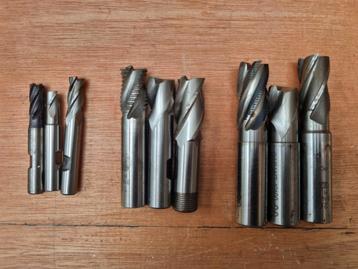 Metaalfrezen ( scherp) beschikbaar voor biedingen