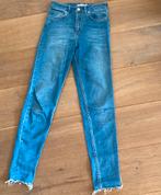 NA-KD Skinny jeans maat 32 -XXS - 176, Ophalen of Verzenden, Zo goed als nieuw, Blauw, W27 (confectie 34) of kleiner