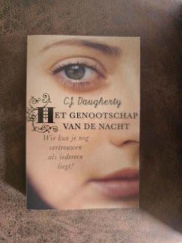Christi Daugherty Het genootschap van de nacht young adult beschikbaar voor biedingen