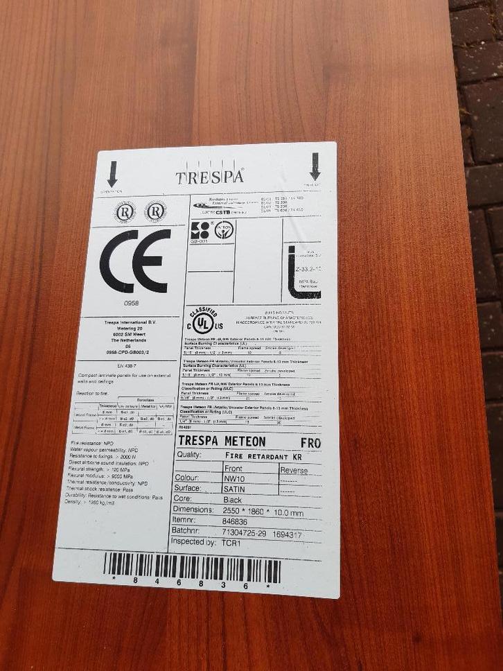 Trespa houtkleur1en2zijdig kleur  69 euro/m2 voor kasten enz, Huis en Inrichting, Kasten | Wandmeubels, Nieuw, 150 tot 200 cm