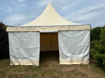 Pagode tent 5 x 5 m TE HUUR! beschikbaar voor biedingen