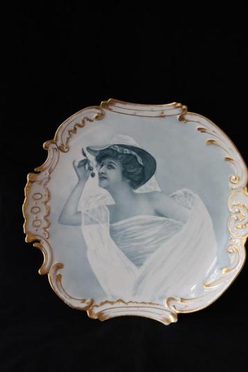 Antieke Limoges W. Guerin “Gibson girl” sierbord c 1900 beschikbaar voor biedingen