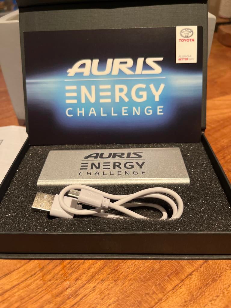 Zeldzame Toyota Auris Powerbank 4000mAh - Nieuwstaat!, Ophalen of Verzenden, Zo goed als nieuw