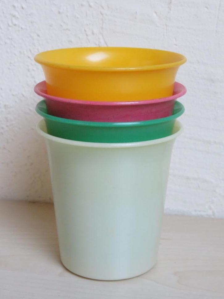 Vier kleurige vintage Prodent bekers, jaren '60, Verzamelen, Merken en Reclamevoorwerpen, Gebruikt, Gebruiksvoorwerp, Ophalen of Verzenden