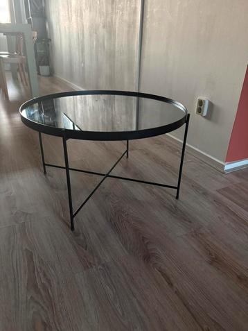 Zwarte salontafel