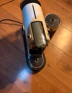 Nespresso machine met Aeroccino melkopschuimer, Verzenden, Koffiemachine, Zo goed als nieuw, Koffiepads en cups