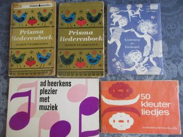vintage muziekboekjes voor kinderen en kleuters / Prisma beschikbaar voor biedingen