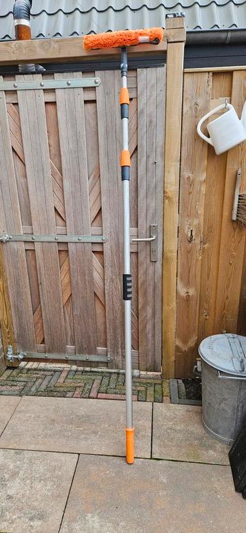 Raamwisser met uitschuifbare steel, slechts 1 x gebruikt.  beschikbaar voor biedingen