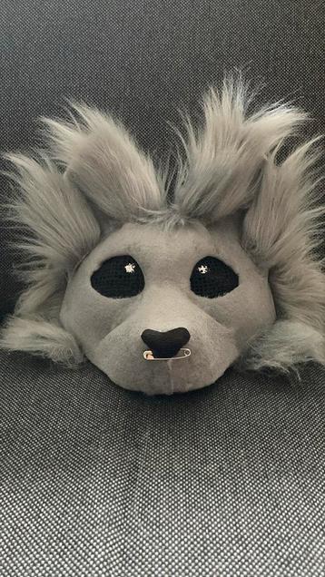 Therian mask grey wolf beschikbaar voor biedingen