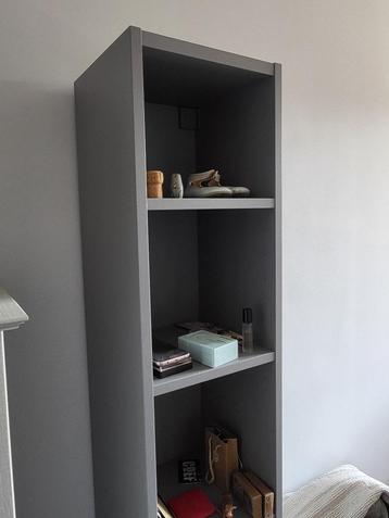 stevige smalle hoge kast Ikea nieuw
