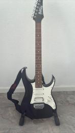 elektrische gitaat met box, Muziek en Instrumenten, Snaarinstrumenten | Gitaren | Elektrisch, Ophalen, Zo goed als nieuw, Solid body