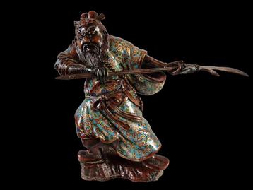 Een schitterende bronzen 19e eeuwse voorstelling van Guan Yu beschikbaar voor biedingen