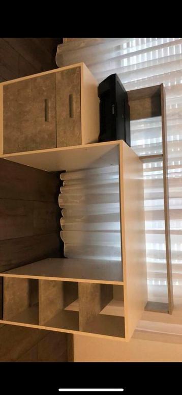 Bureau beschikbaar voor biedingen