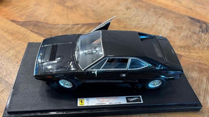 Ferrari Dino 308 GT4 – Elvis Presley Limited Edition, Hobby en Vrije tijd, Modelauto's | 1:43, Zo goed als nieuw, Auto, Overige merken