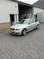 BMW 3-Serie 2.0 318 I Touring 105KW AUT 2009 Grijs, Automaat, Zwart, 1435 kg, Origineel Nederlands