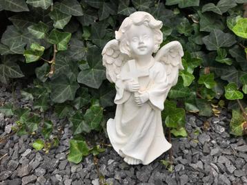 Engel beeld met kruis, gemaakt van polystone beschikbaar voor biedingen