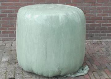 Kleine ronde balen beschikbaar voor biedingen