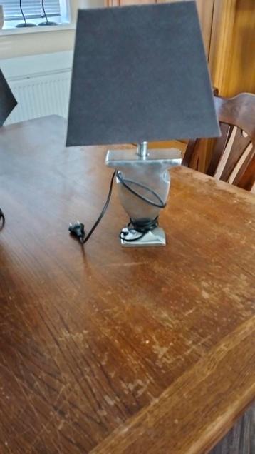 Schemer lamp beschikbaar voor biedingen