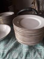 24 platte borden met gouden rand, Antiek en Kunst, Antiek | Servies los, Ophalen