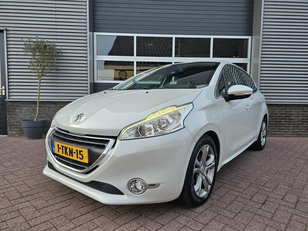 Peugeot 208 | NL Auto | Airco | LM Velgen | 1.6 e-HDi Blue L, Auto's, Peugeot, Euro 5, Stof, Gebruikt, 4 cilinders