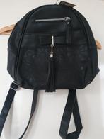 Zwarte rugtas., Sieraden, Tassen en Uiterlijk, Tassen | Rugtassen, Ophalen of Verzenden, Zo goed als nieuw, 25 tot 40 cm, 30 tot 45 cm
