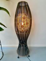 Stijlvolle schelpenlamp, Huis en Inrichting, Lampen | Vloerlampen, Ophalen, Zo goed als nieuw, Minder dan 100 cm