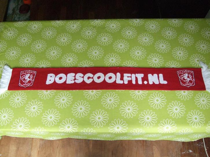 FC Twente - Boescoolfit punt nl sjaal, Verzamelen, Sportartikelen en Voetbal, Gebruikt, Vaantje of Sjaal, F.C. Twente, Ophalen of Verzenden