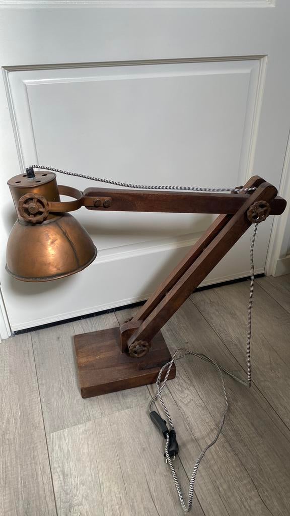 Industriële lamp, in goede staat!, Huis en Inrichting, Lampen | Wandlampen, Ophalen, Zo goed als nieuw
