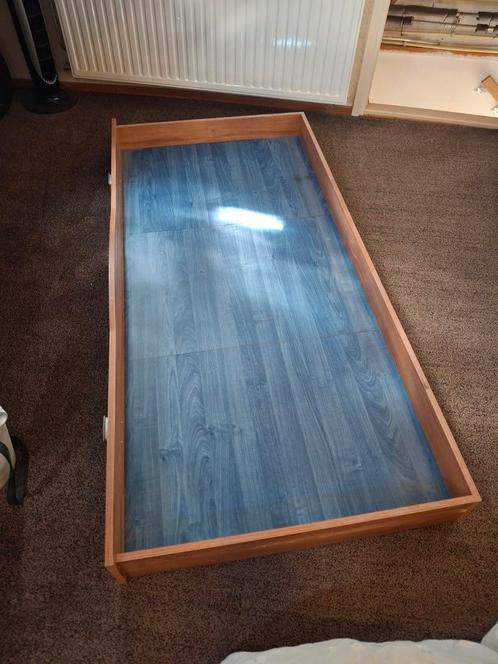 Bedlade op wielen, Huis en Inrichting, Slaapkamer | Bedden, Zo goed als nieuw, Eenpersoons, 200 cm, Hout, Ophalen