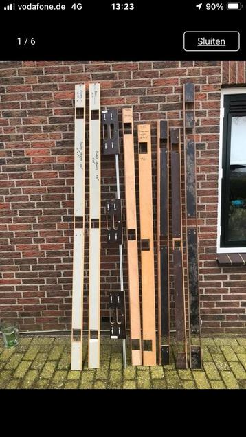 Mallen voor scharnieren beschikbaar voor biedingen