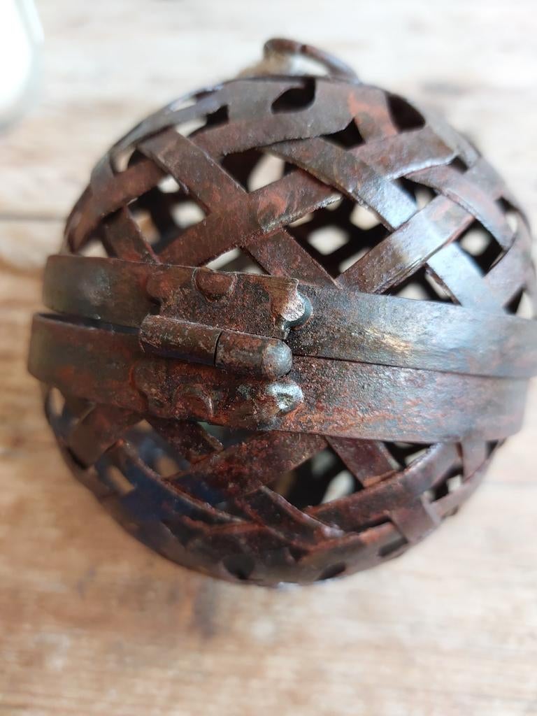 Metalen decoratie bal, oud look, roest, Ophalen of Verzenden, Nieuw