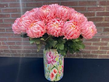 Prachtige partij nieuwe bloemen roze boeket tafelboeket beschikbaar voor biedingen
