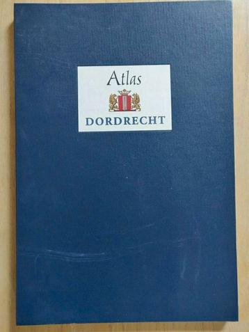 Dordrecht Atlas Exemplaar 91/650 met 32 platen beschikbaar voor biedingen
