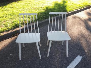 2 farstrupp spijlen stoelen vintage retro stevig beschikbaar voor biedingen