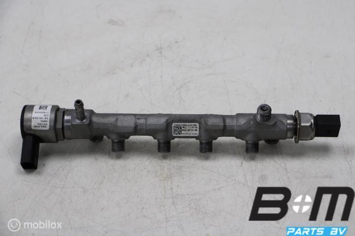 Injectoren + verdeler VW Golf 7 04L130089F, Auto-onderdelen, Brandstofsystemen, Gebruikt