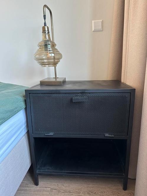 2x Dimehouse Mason industrieel nachtkastje donkergrijs stoer, Huis en Inrichting, Slaapkamer | Nachtkastjes, Gebruikt, 55 tot 70 cm