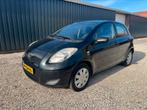 Toyota Yaris 1.0 12V Vvt-i 5DR Terra 2010 Zwart Airco, Voorwielaandrijving, 750 kg, Zwart, 960 kg
