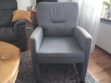 3 Stoelen op Wieltjes - Zo Goed Als Nieuw! beschikbaar voor biedingen