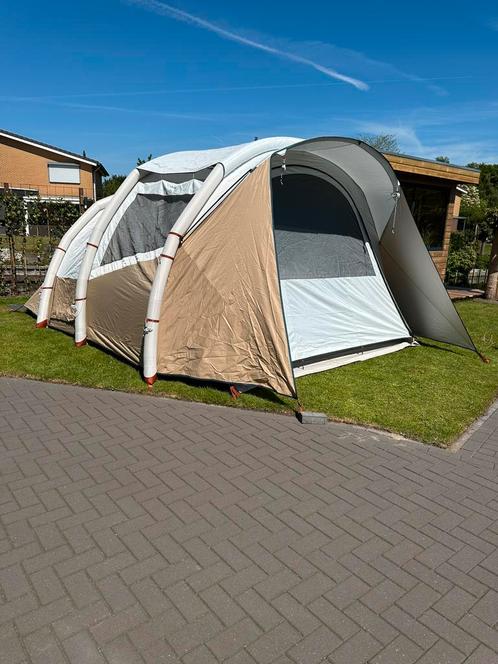 Decathlon | QUECHUA opblaasbare kampeertent voor 5 personen, Caravans en Kamperen, Tenten, tot en met 5, Zo goed als nieuw, Ophalen of Verzenden