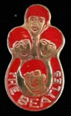 Beatles speld- rood, Verzamelen, Speldjes, Pins en Buttons, Verzenden, Nieuw, Figuurtje, Speldje of Pin