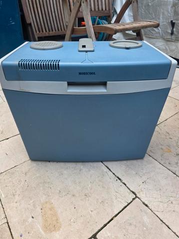 Koelbox mobilcool 12V / 240V beschikbaar voor biedingen