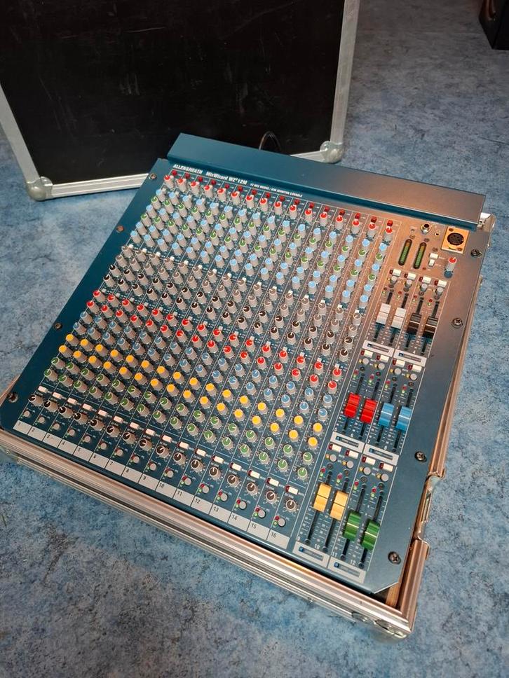 Allen & Heath MixWizard WZ3-12M, monitormixer, Muziek en Instrumenten, Mengpanelen, Ophalen