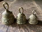 Antieke zwaar koperen belletjes 9/7,5/6 cm 3 stuks, € 25, Ophalen of Verzenden