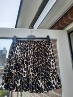 Rok met tijgerprint maat M vanaf de knie 42 cm € 7,50, Kleding | Dames, Rokken, Ophalen of Verzenden, Zo goed als nieuw, Maat 38/40 (M)
