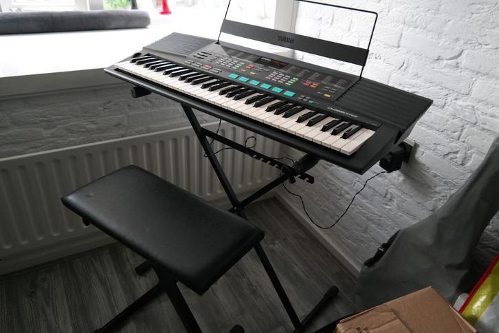 Keybord Yahama PSR 48, Muziek en Instrumenten, Keyboards, Gebruikt, 61 toetsen, Yamaha, Met standaard, Ophalen